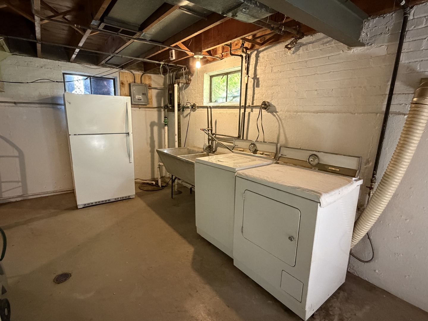 10045 S 53rd Avenue, Oak Lawn, IL 60453