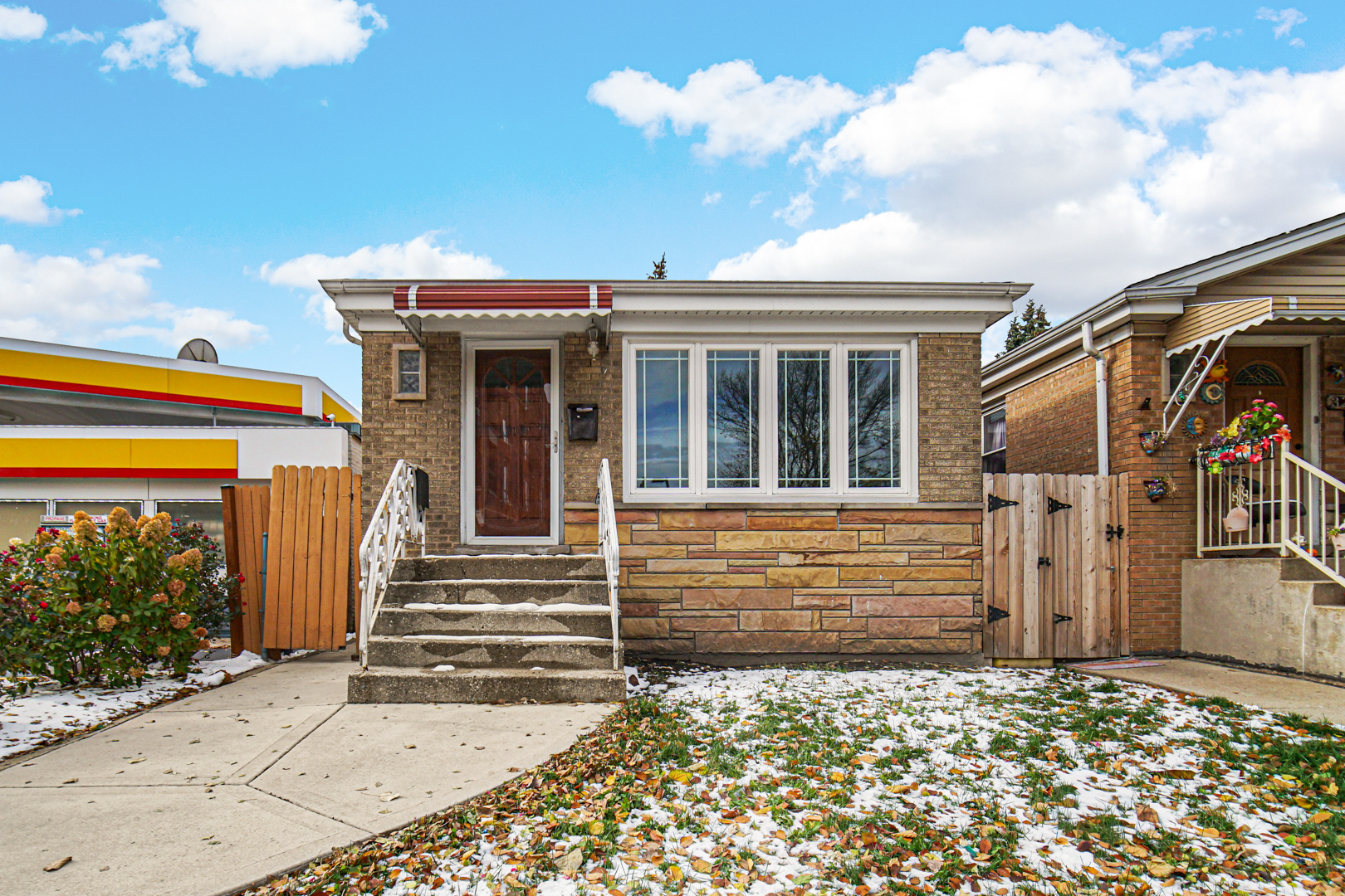 3210 N Narragansett Avenue, Chicago, IL 60634
