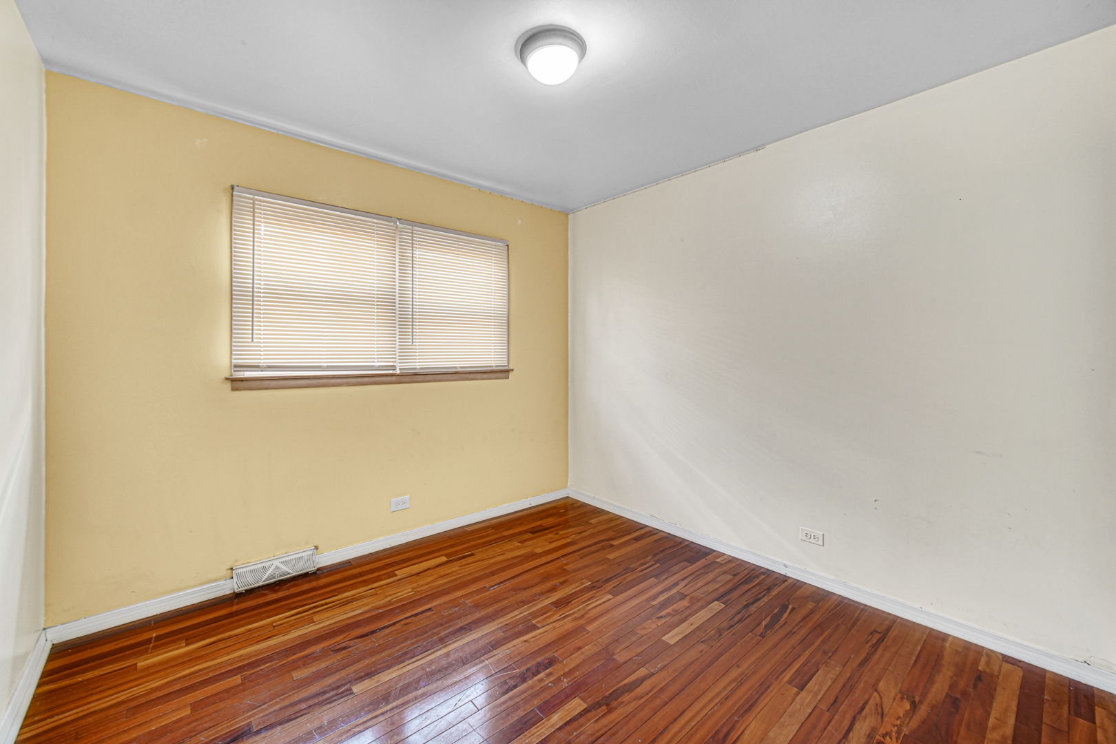 3210 N Narragansett Avenue, Chicago, IL 60634