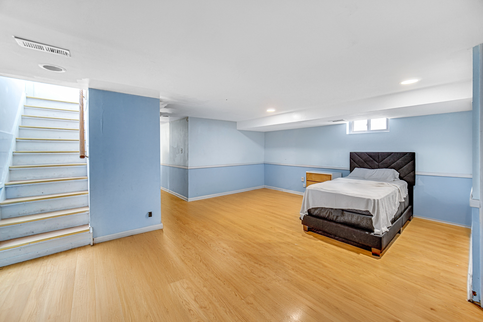 3210 N Narragansett Avenue, Chicago, IL 60634