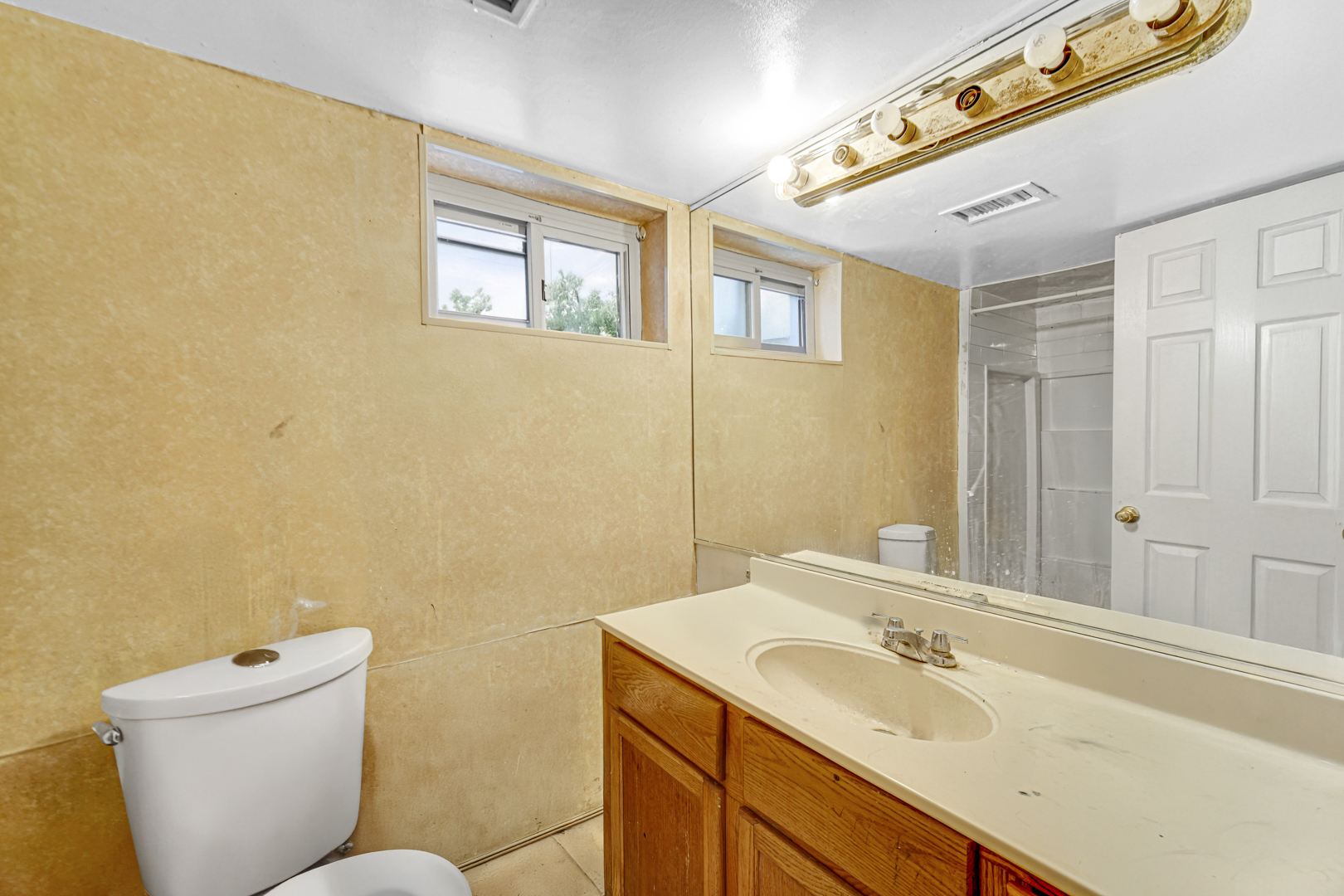 3210 N Narragansett Avenue, Chicago, IL 60634