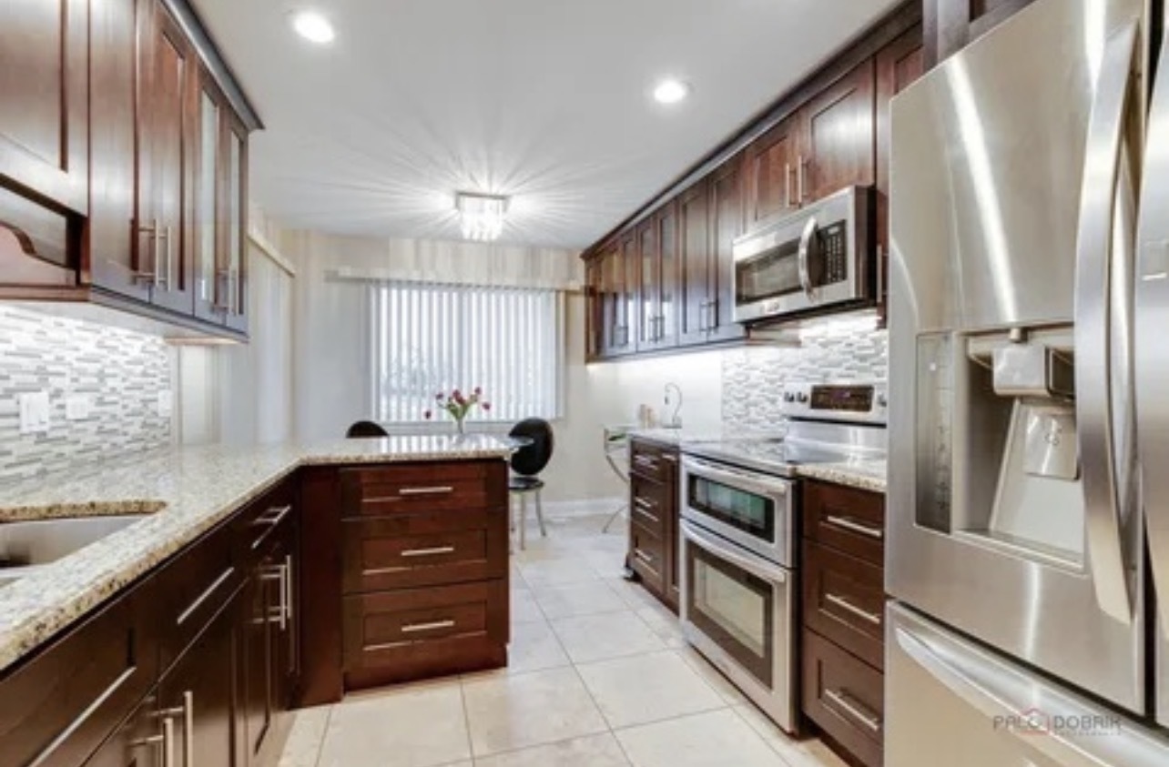 1022 Boxwood Court #A1, Wheeling, IL 60090