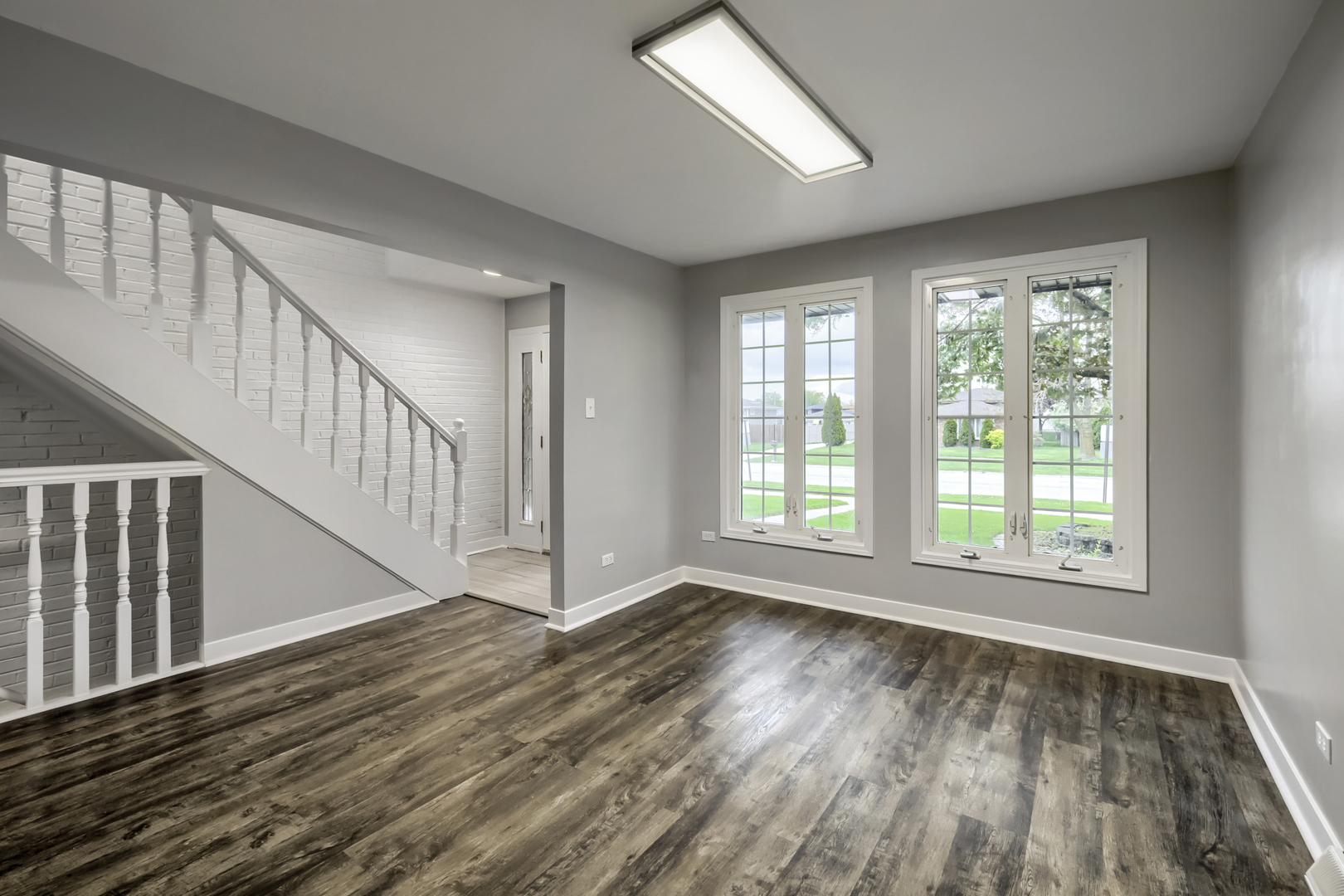 7640 Cork Avenue, Justice, IL 60458