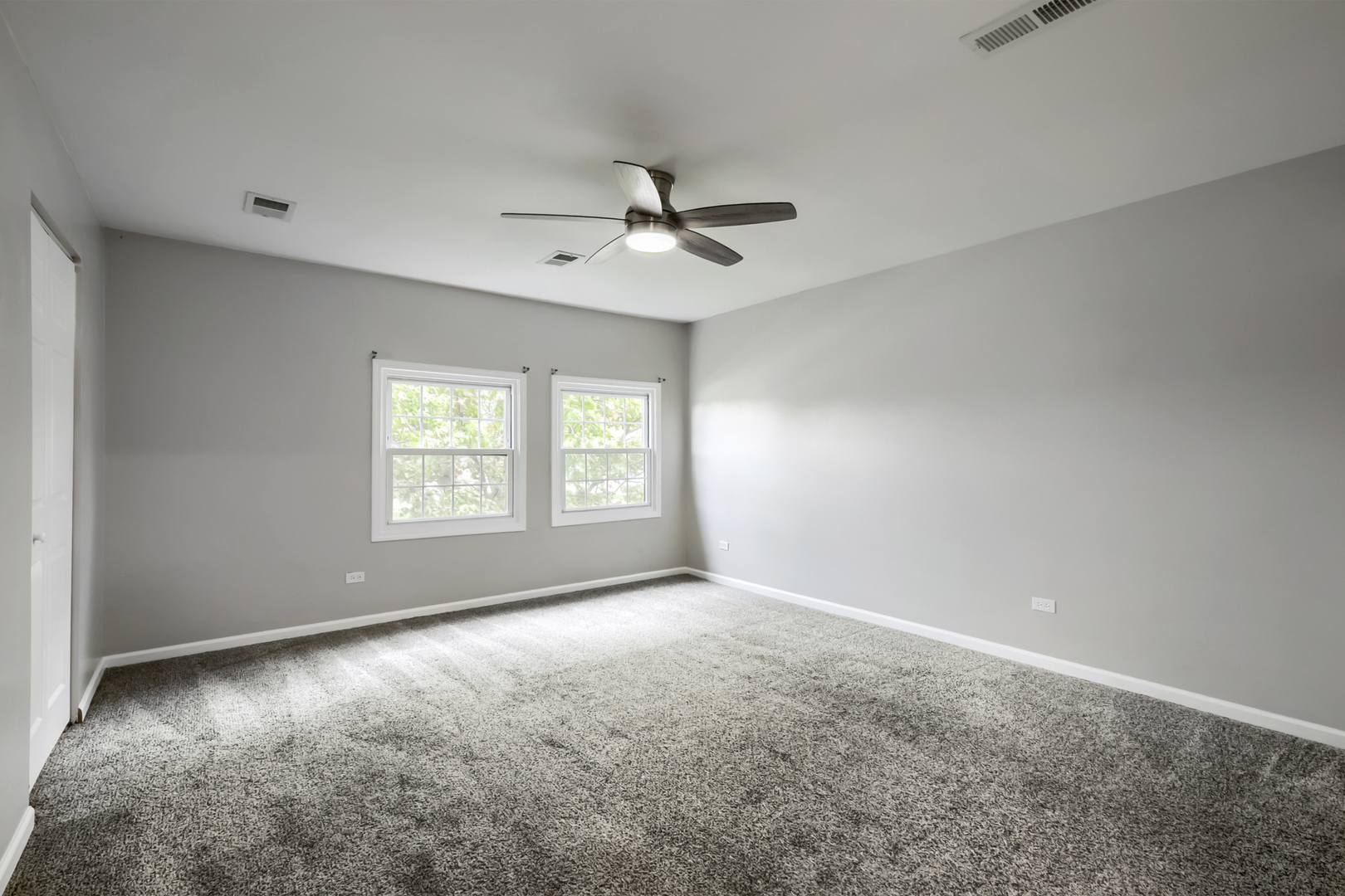 7640 Cork Avenue, Justice, IL 60458
