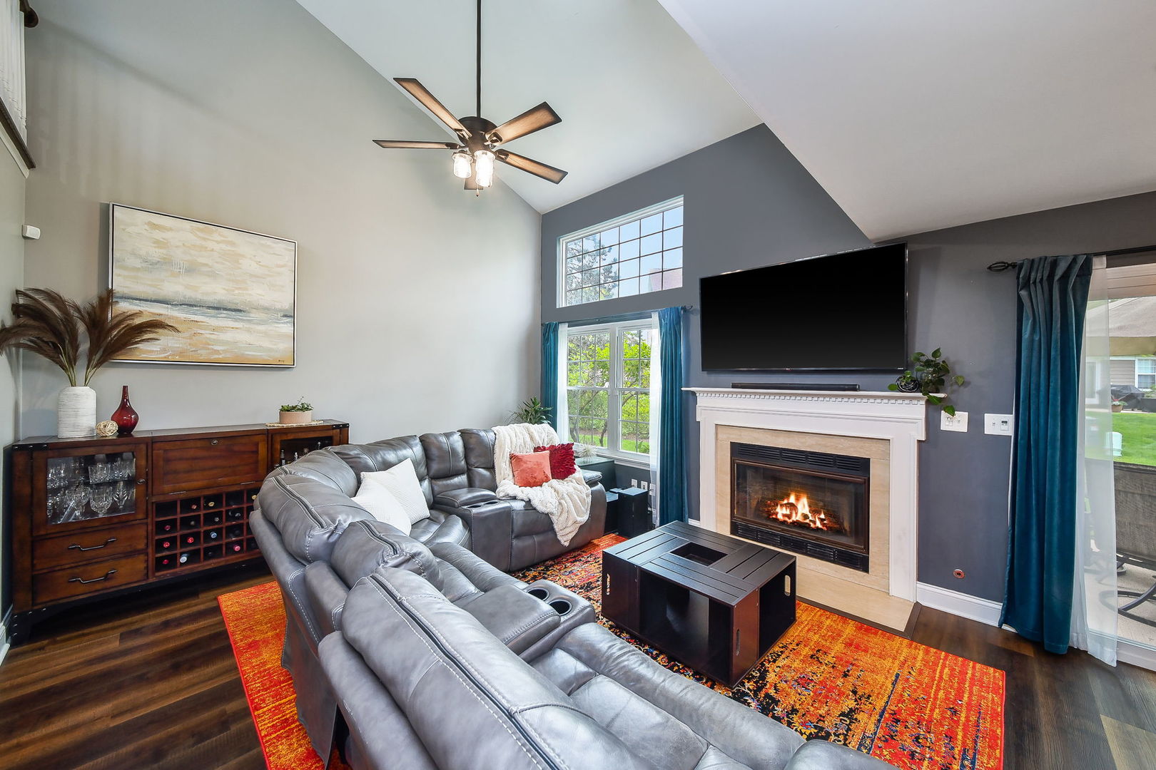 1194 Scott Court, Carol Stream, IL 60188
