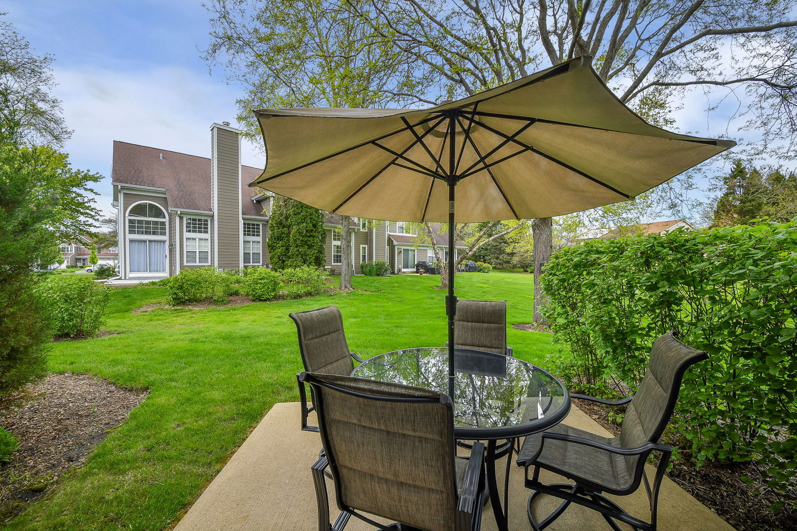 1194 Scott Court, Carol Stream, IL 60188
