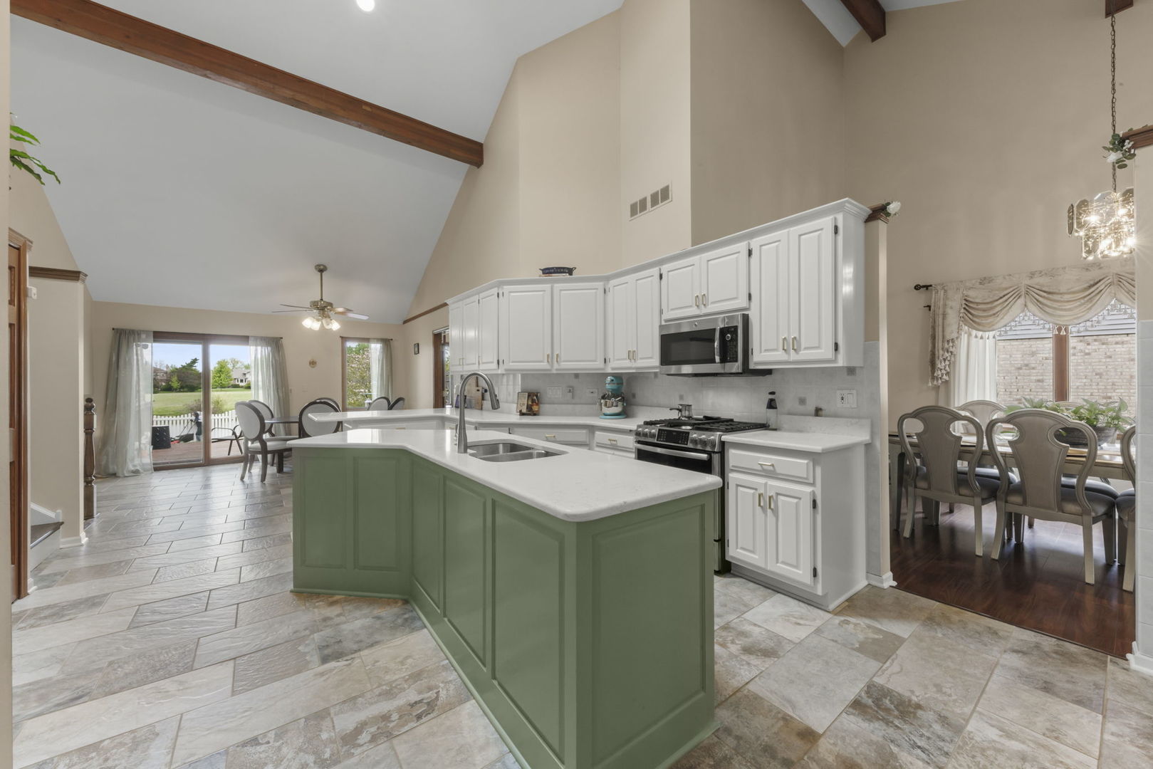 9040 Frances Lane, Orland Park, IL 60462