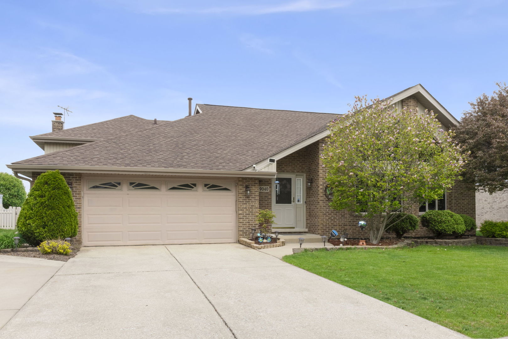 9040 Frances Lane, Orland Park, IL 60462