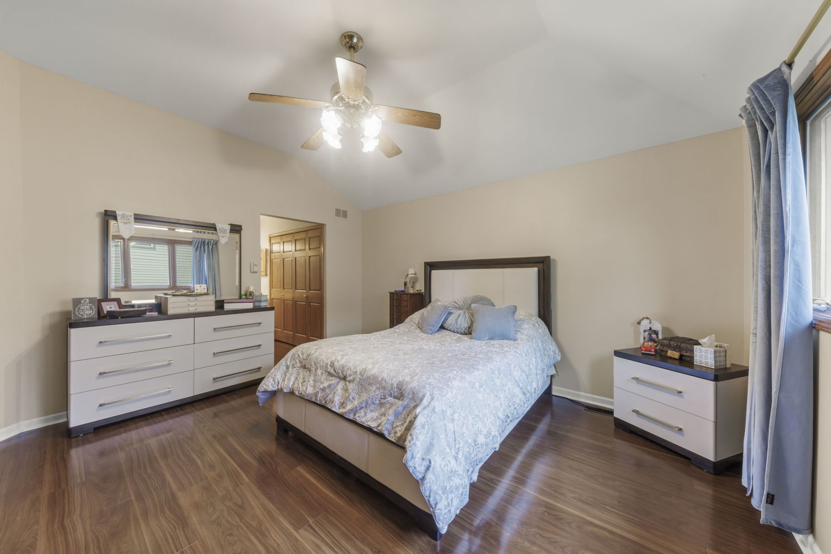 9040 Frances Lane, Orland Park, IL 60462