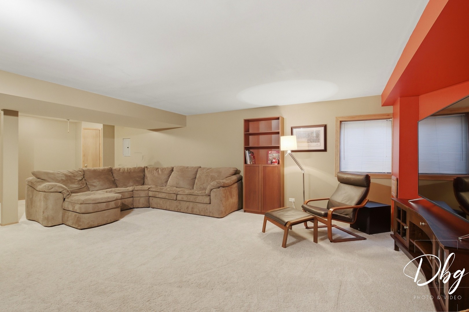 7 E Dahlia Lane, Round Lake Beach, IL 60073