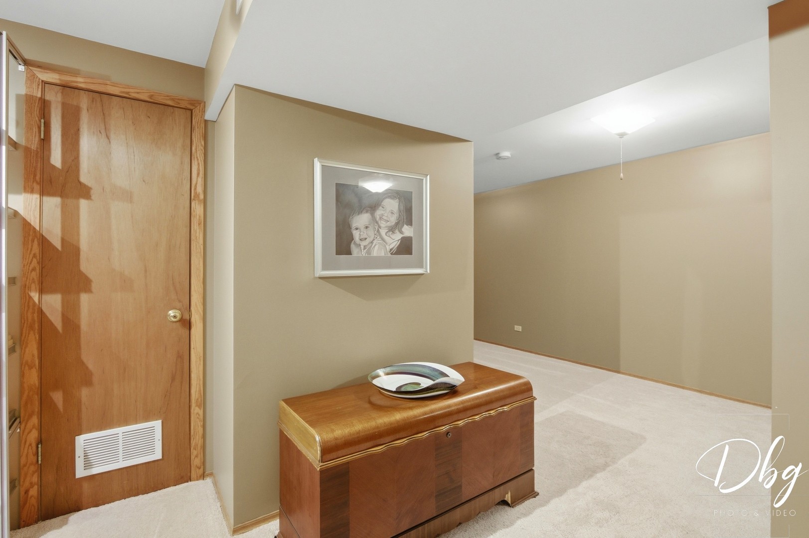 7 E Dahlia Lane, Round Lake Beach, IL 60073
