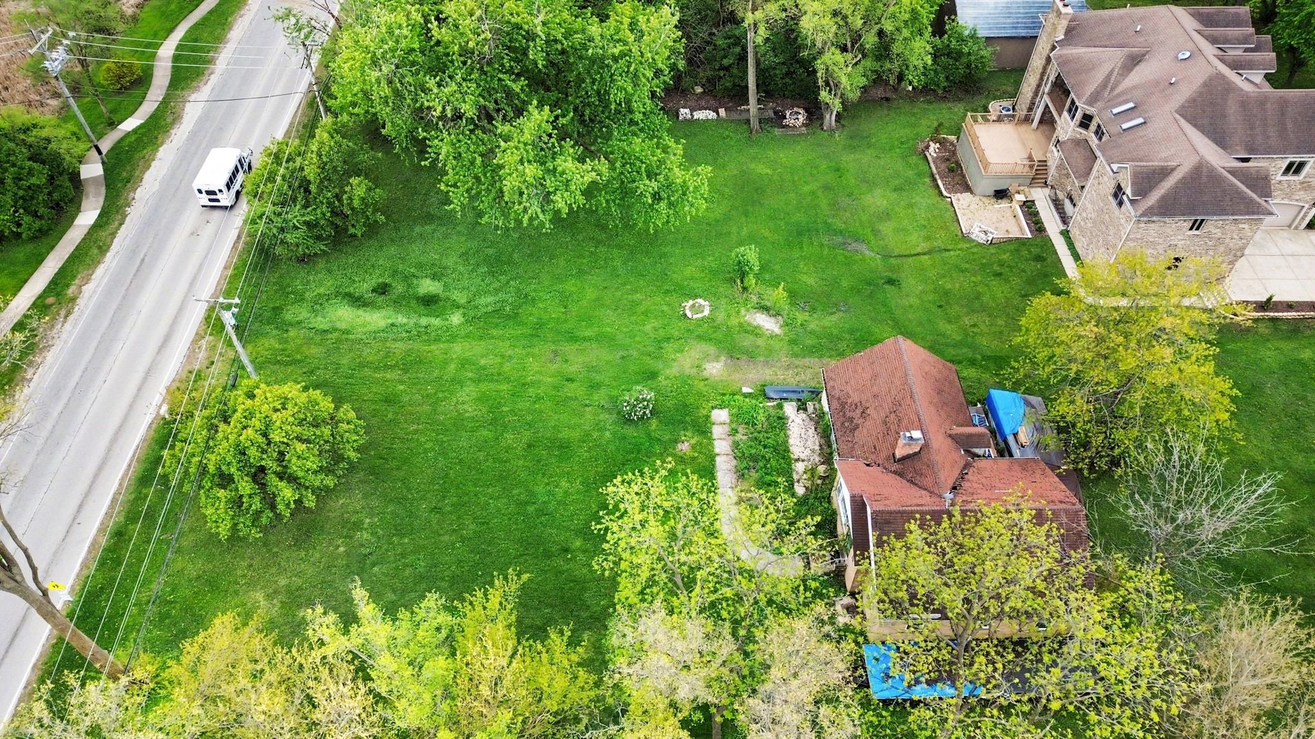 5828 Clarendon Hills Road, Willowbrook, IL 60527