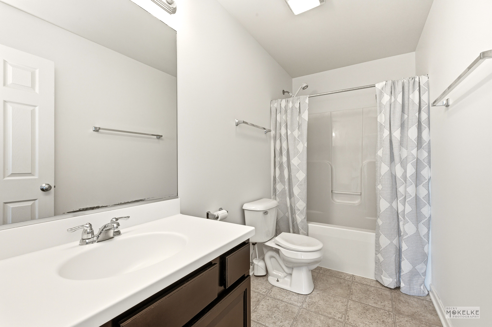 775 Kentshire Drive, Yorkville, IL 60560