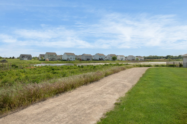 775 Kentshire Drive, Yorkville, IL 60560