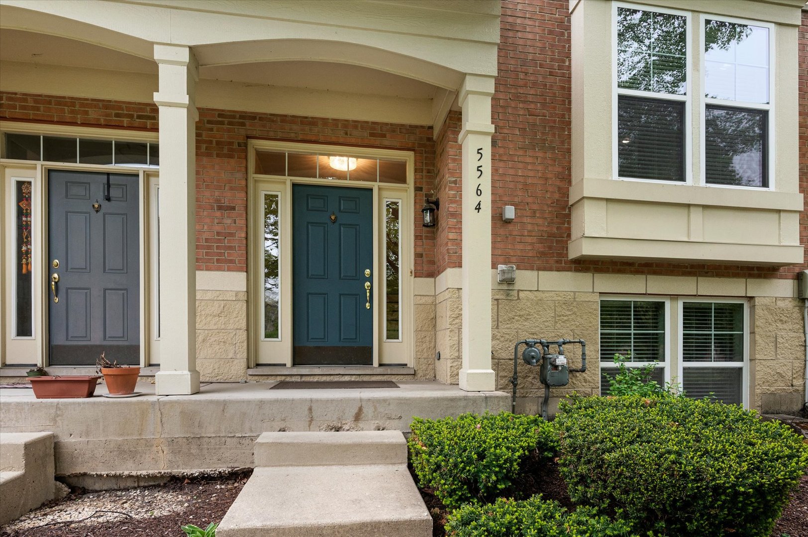 5564 Cloverdale Road, Hanover Park, IL 60133