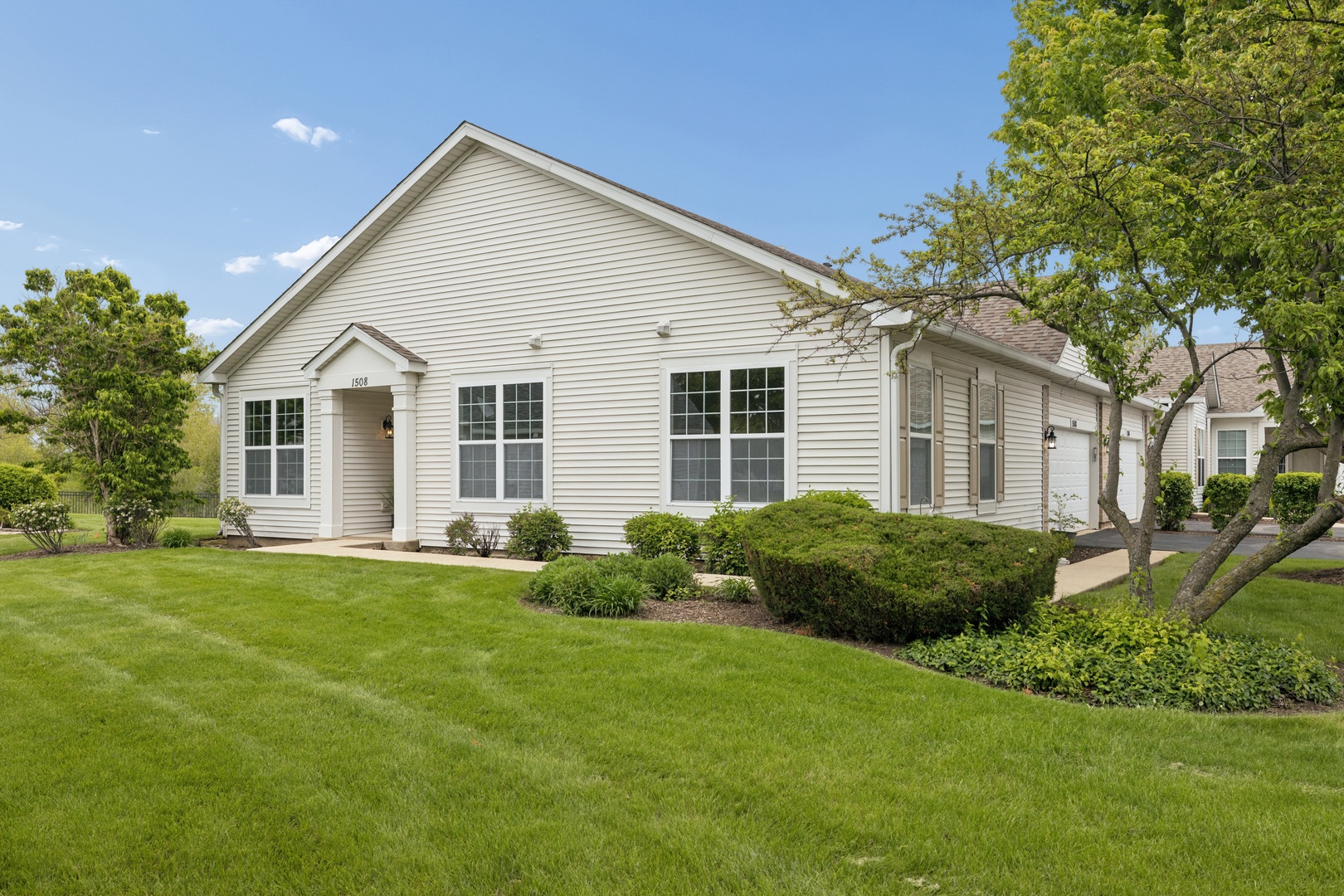 1508 W Ludington Circle, Romeoville, IL 60446