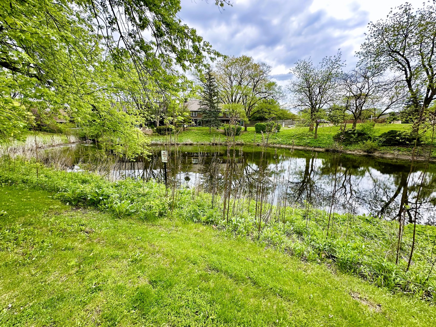 500 Redondo Drive #202, Downers Grove, IL 60516