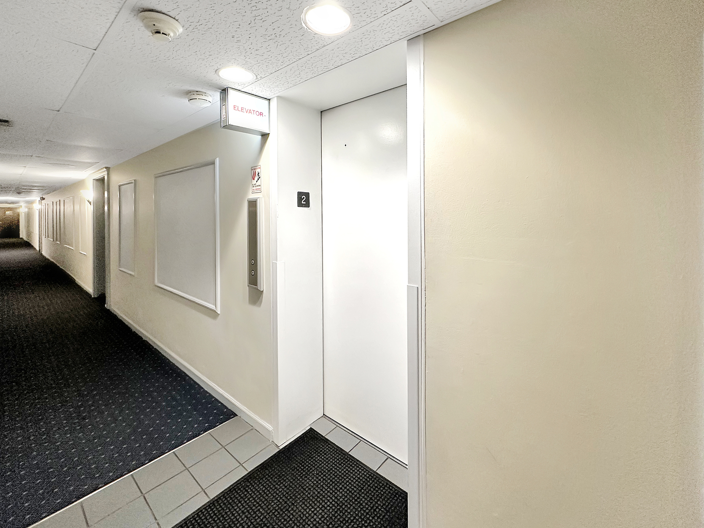 500 Redondo Drive #202, Downers Grove, IL 60516