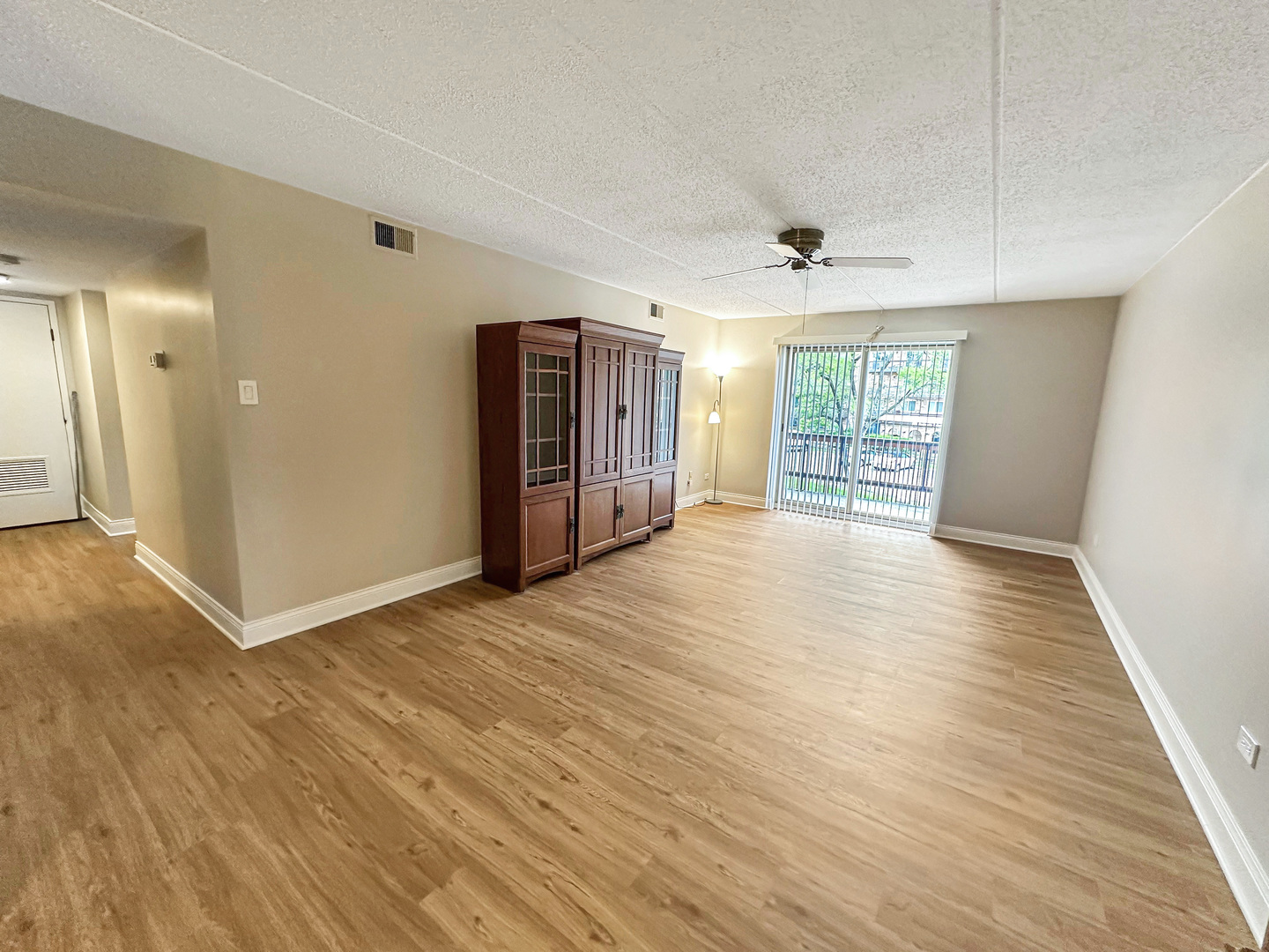 500 Redondo Drive #202, Downers Grove, IL 60516