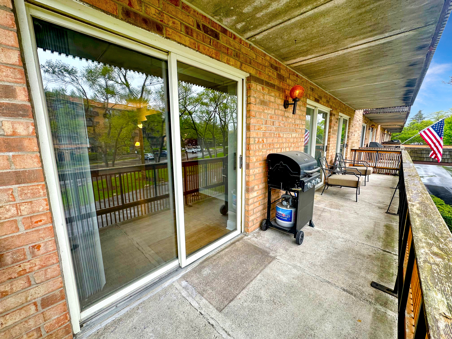 500 Redondo Drive #202, Downers Grove, IL 60516