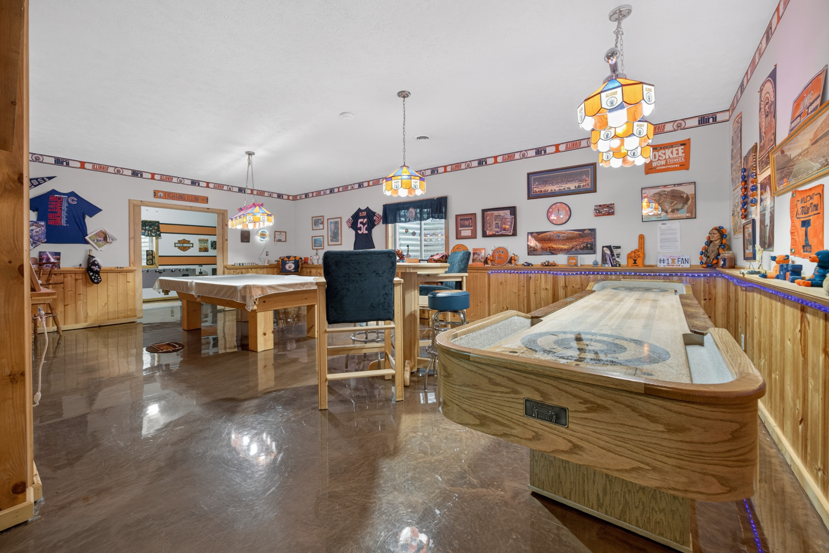 20805 Mackinaw Bluffs Road, Lexington, IL 61753