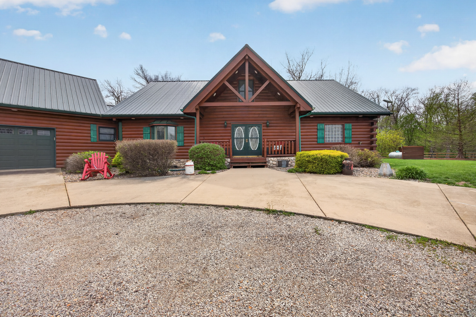 20805 Mackinaw Bluffs Road, Lexington, IL 61753