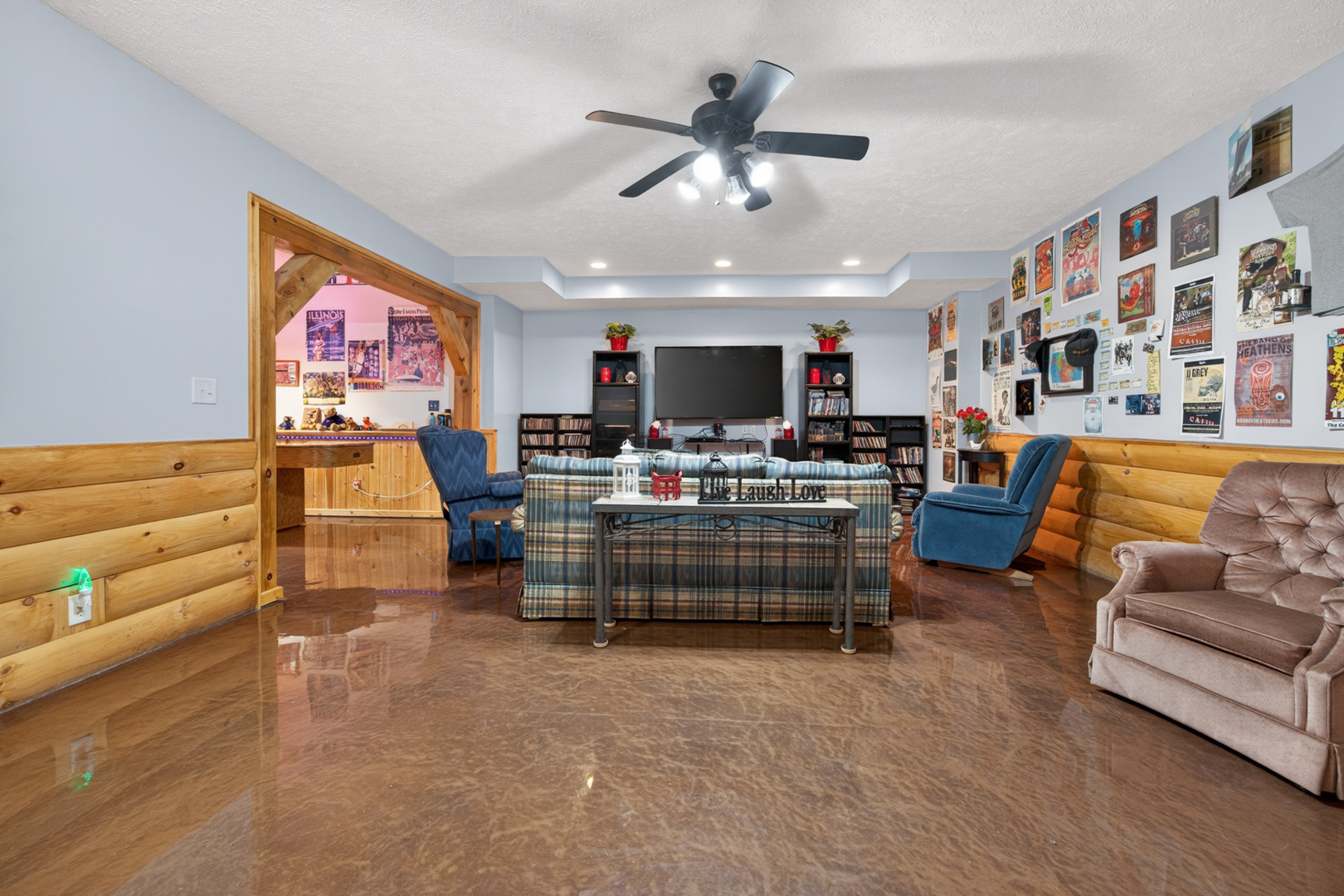 20805 Mackinaw Bluffs Road, Lexington, IL 61753