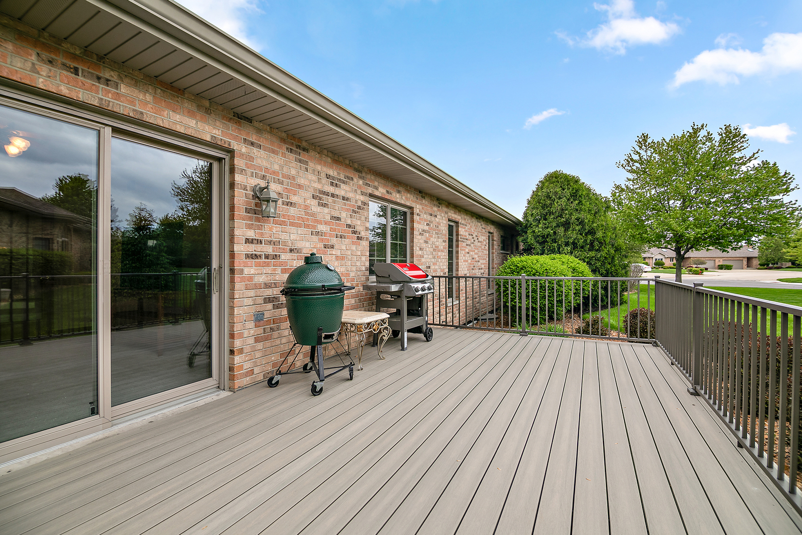 21205 Arbour Walk Drive, Frankfort, IL 60423