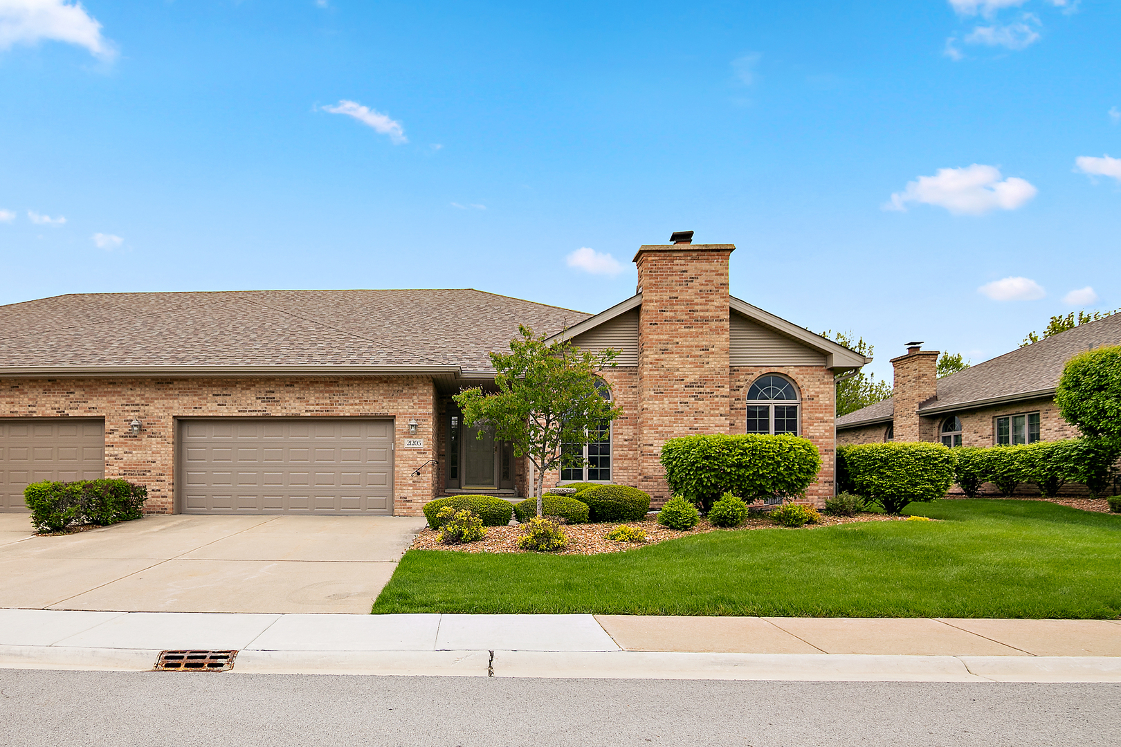 21205 Arbour Walk Drive, Frankfort, IL 60423