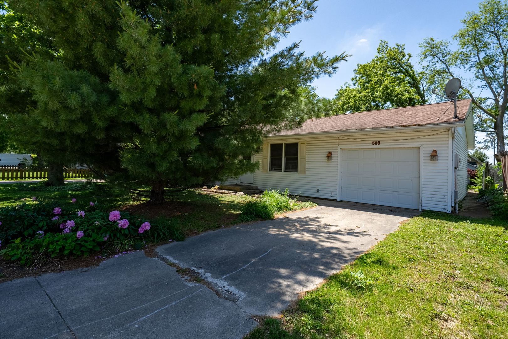 508 N Pearl Street, Forrest, IL 61741