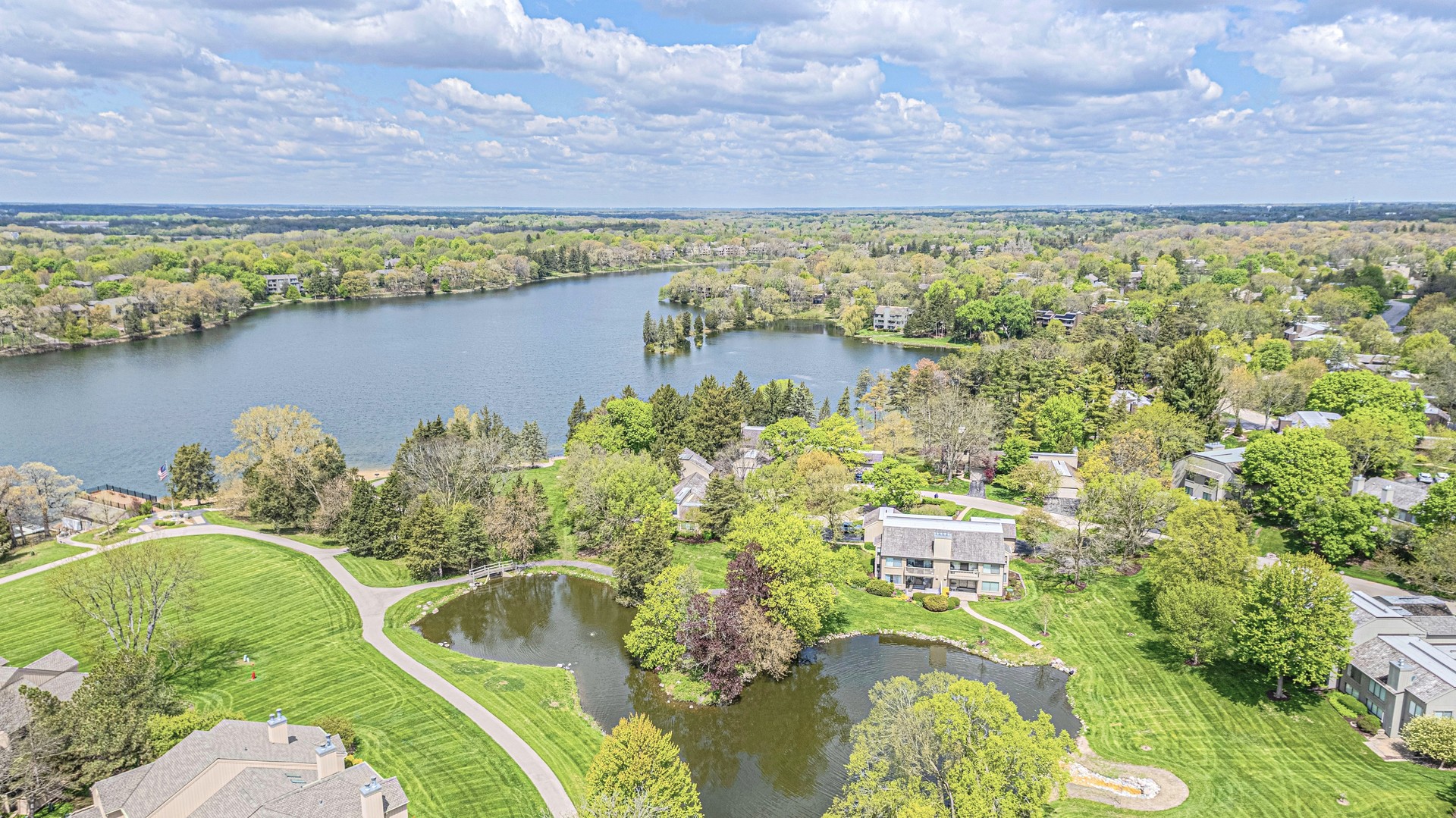 744 OLD BARN Road #A, Lake Barrington, IL 60010