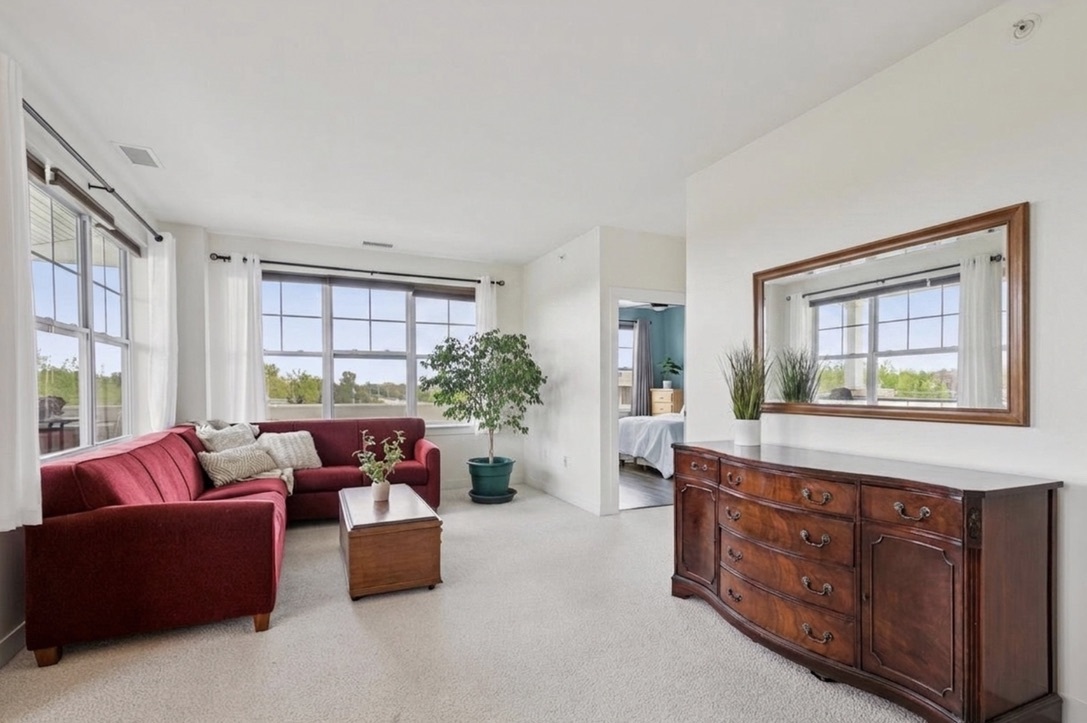 977 Harris Road #34, Grayslake, IL 60030