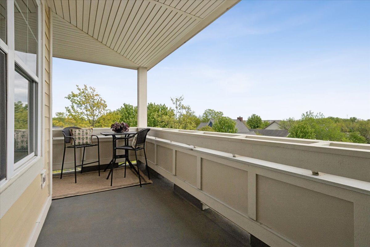 977 Harris Road #34, Grayslake, IL 60030