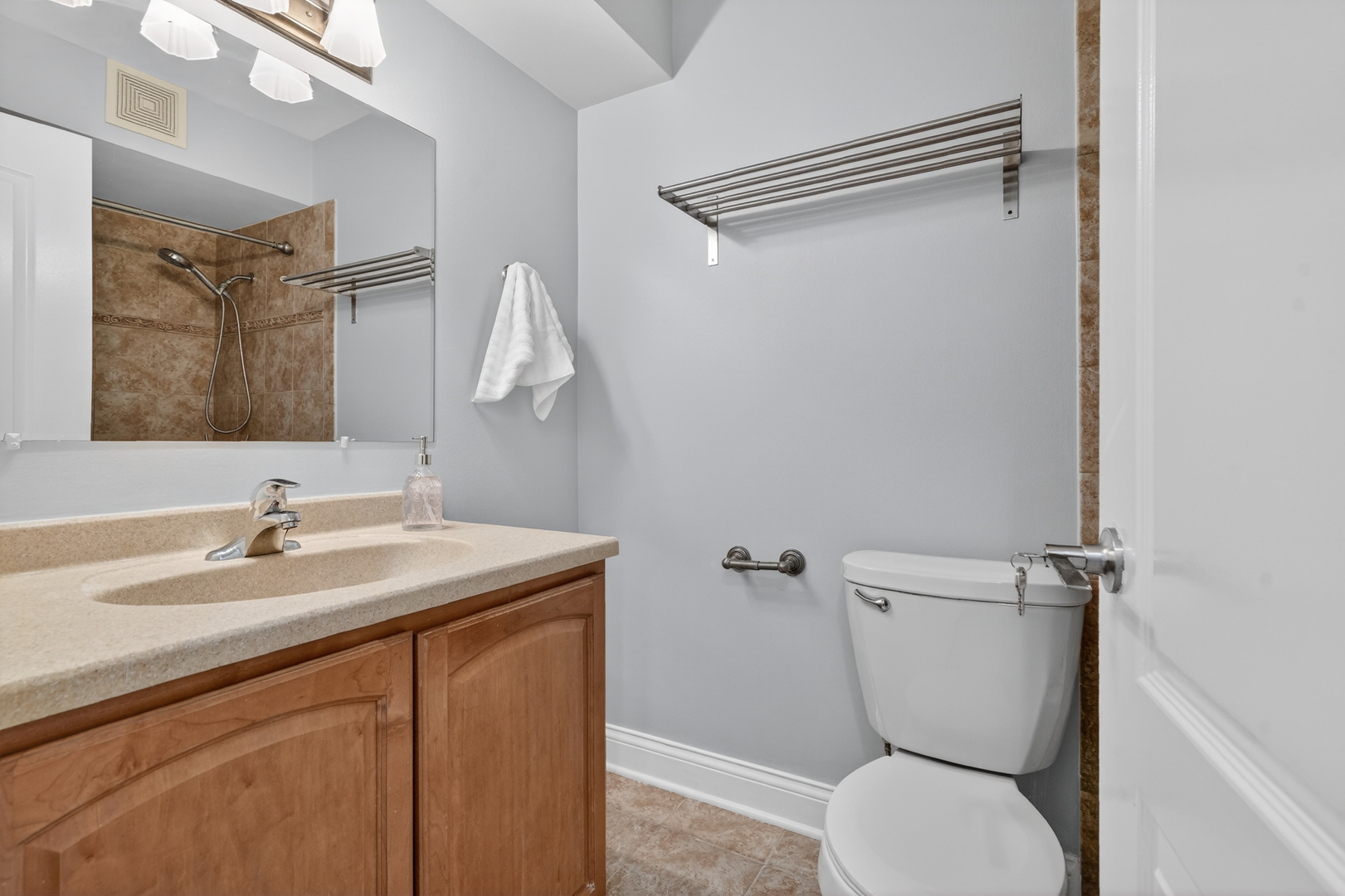 7117 W 93rd Street #405, Oak Lawn, IL 60453