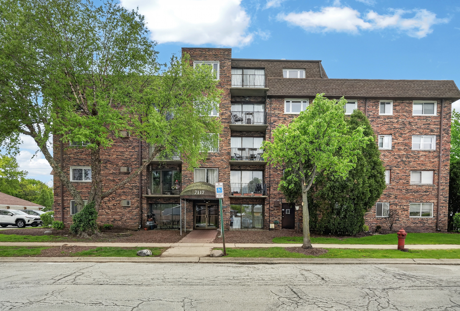 7117 W 93rd Street #405, Oak Lawn, IL 60453