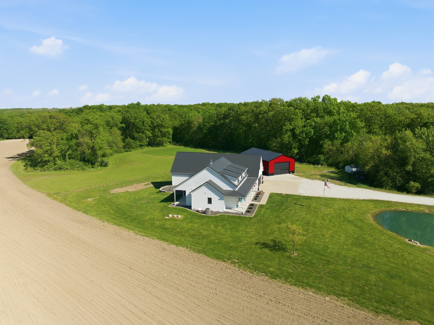 6487 Little Galilee Road, Clinton, IL 61727