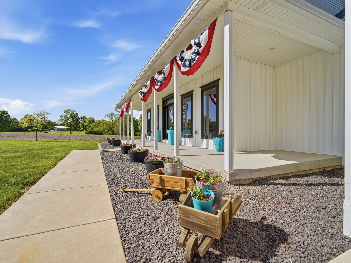 6487 Little Galilee Road, Clinton, IL 61727
