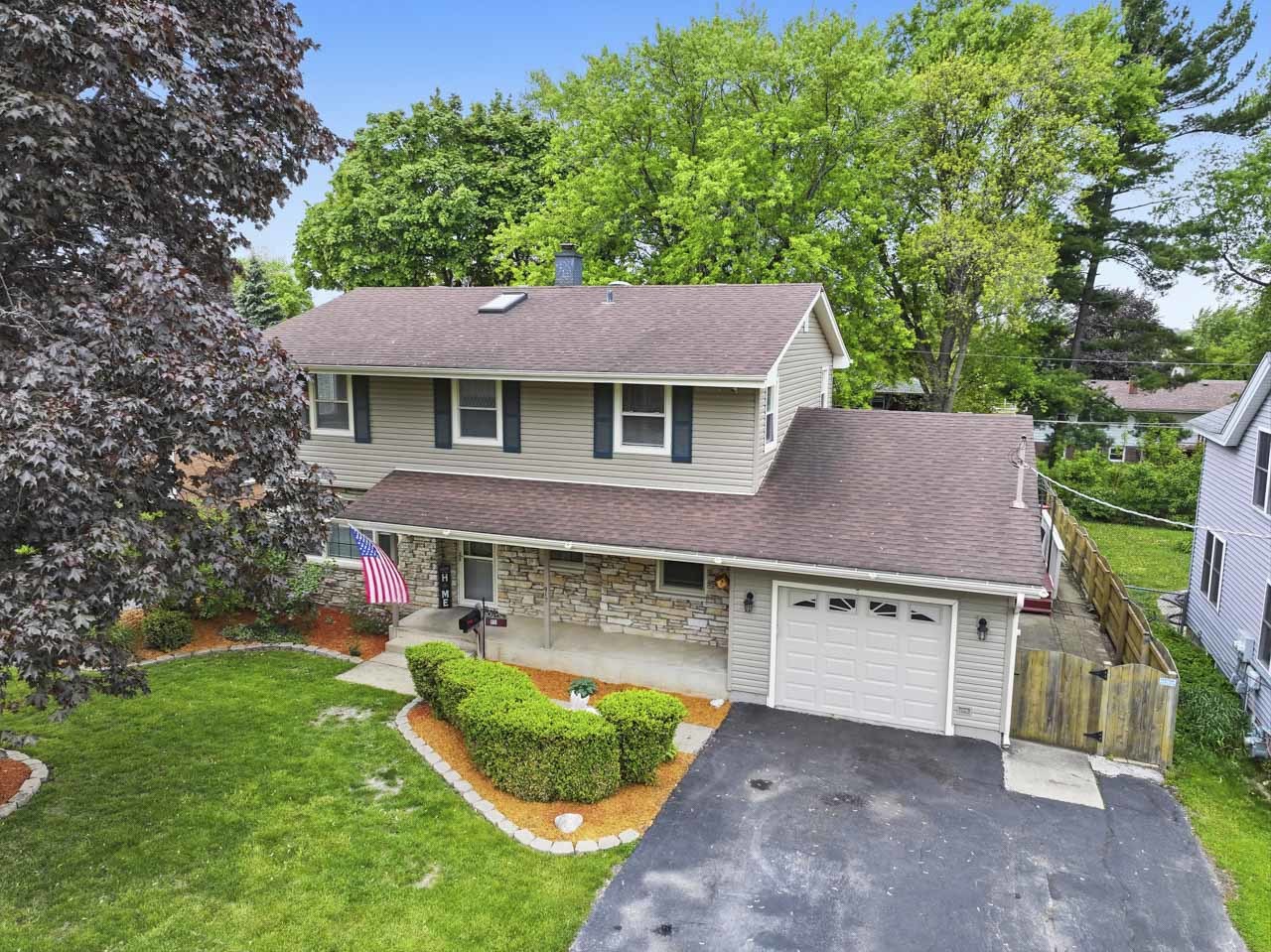 912 David Street, Antioch, IL 60002