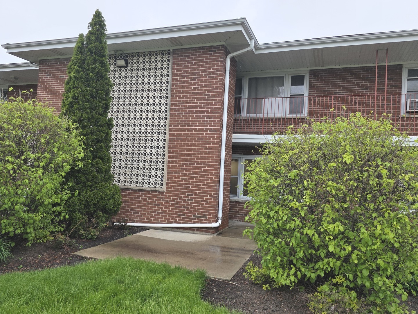 1105 Holiday Lane #6, Des Plaines, IL 60016