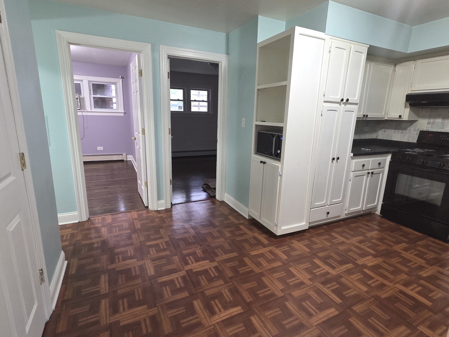 1105 Holiday Lane #6, Des Plaines, IL 60016