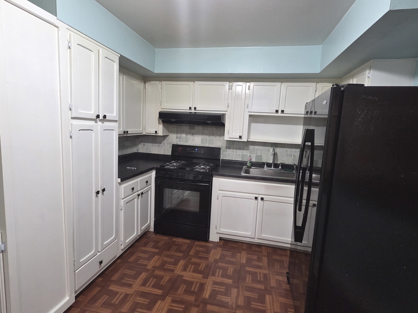 1105 Holiday Lane #6, Des Plaines, IL 60016