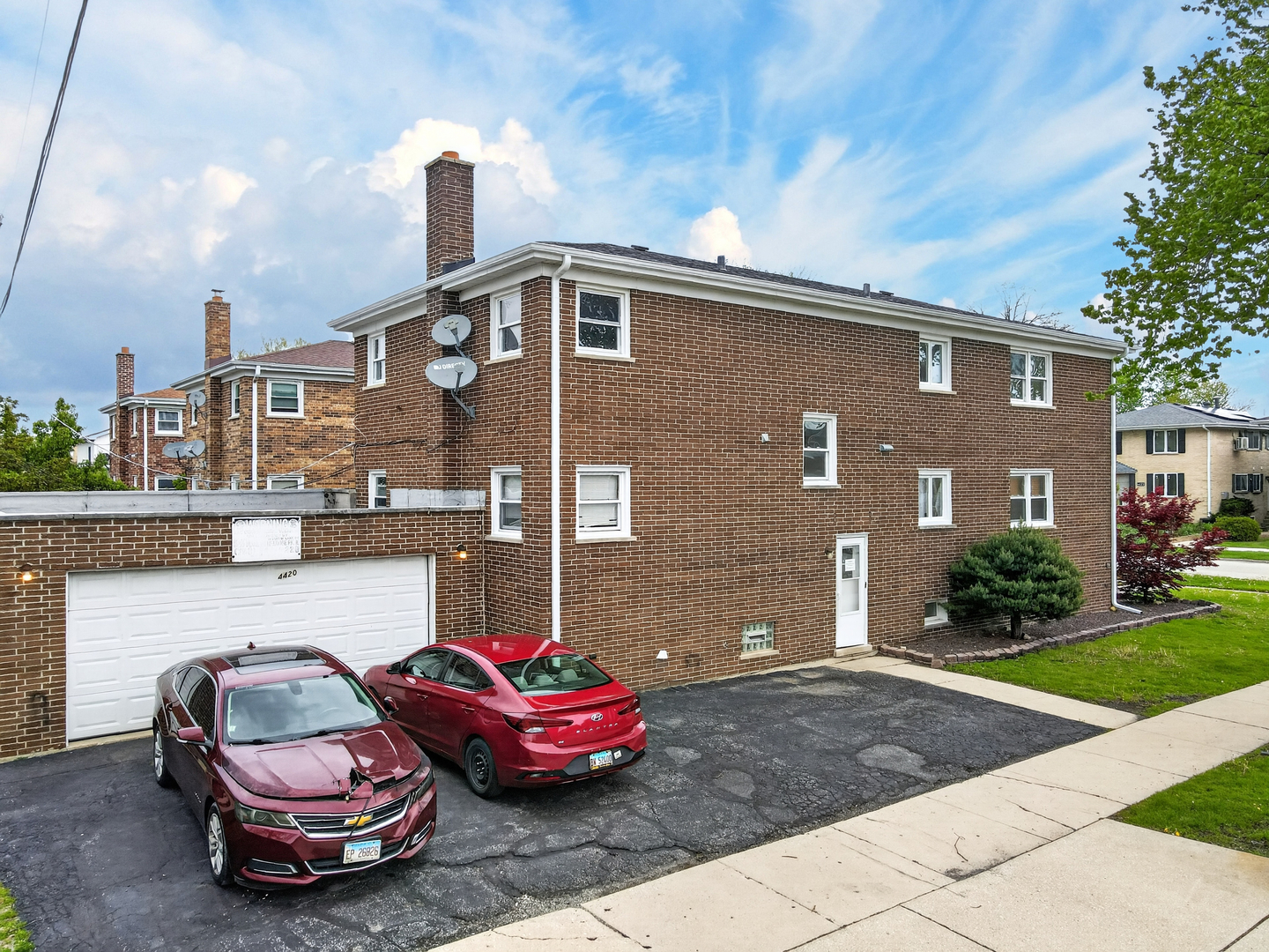 4420 VERNON Avenue, Brookfield, IL 60513