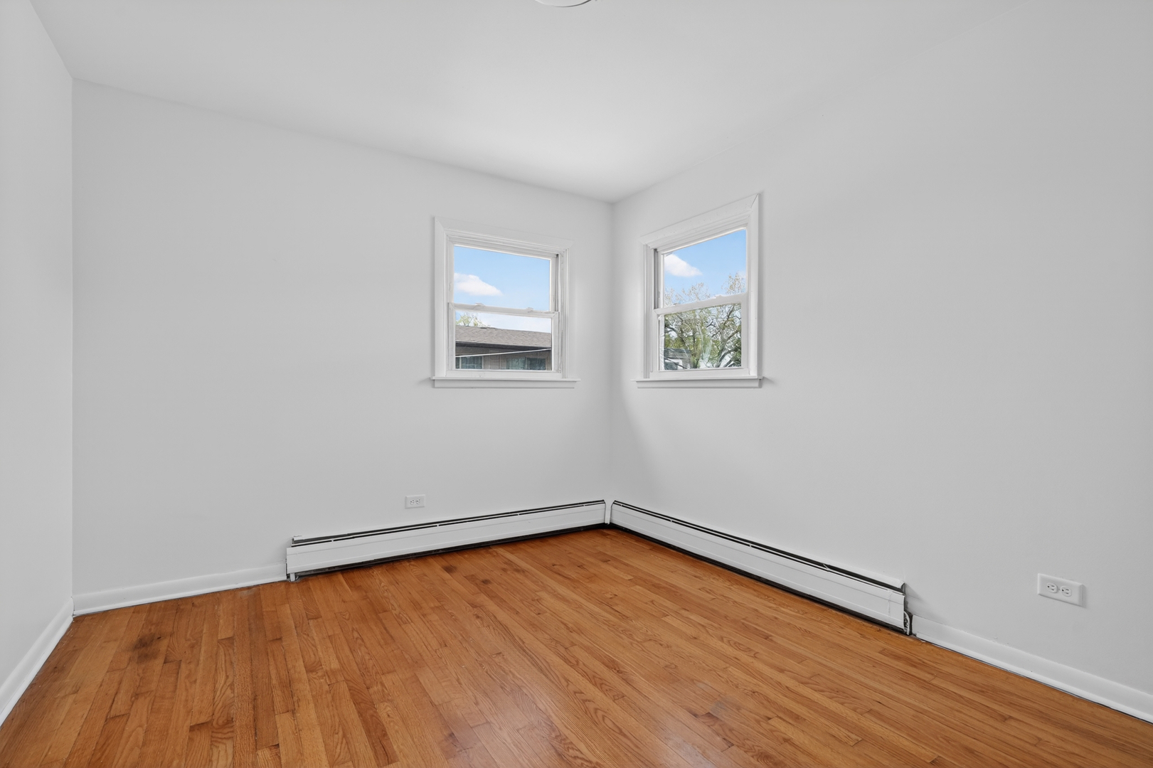 4420 VERNON Avenue, Brookfield, IL 60513