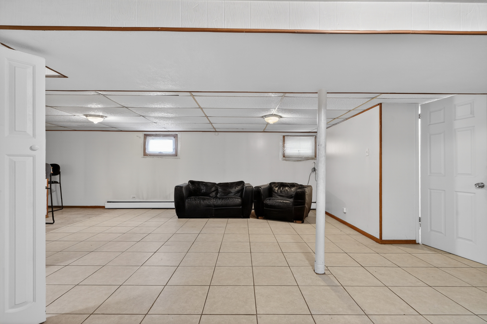 4420 VERNON Avenue, Brookfield, IL 60513