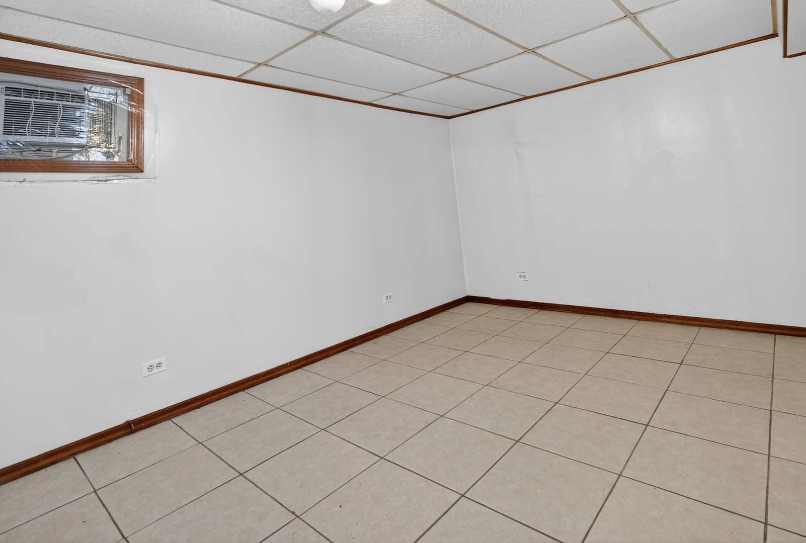 4420 VERNON Avenue, Brookfield, IL 60513