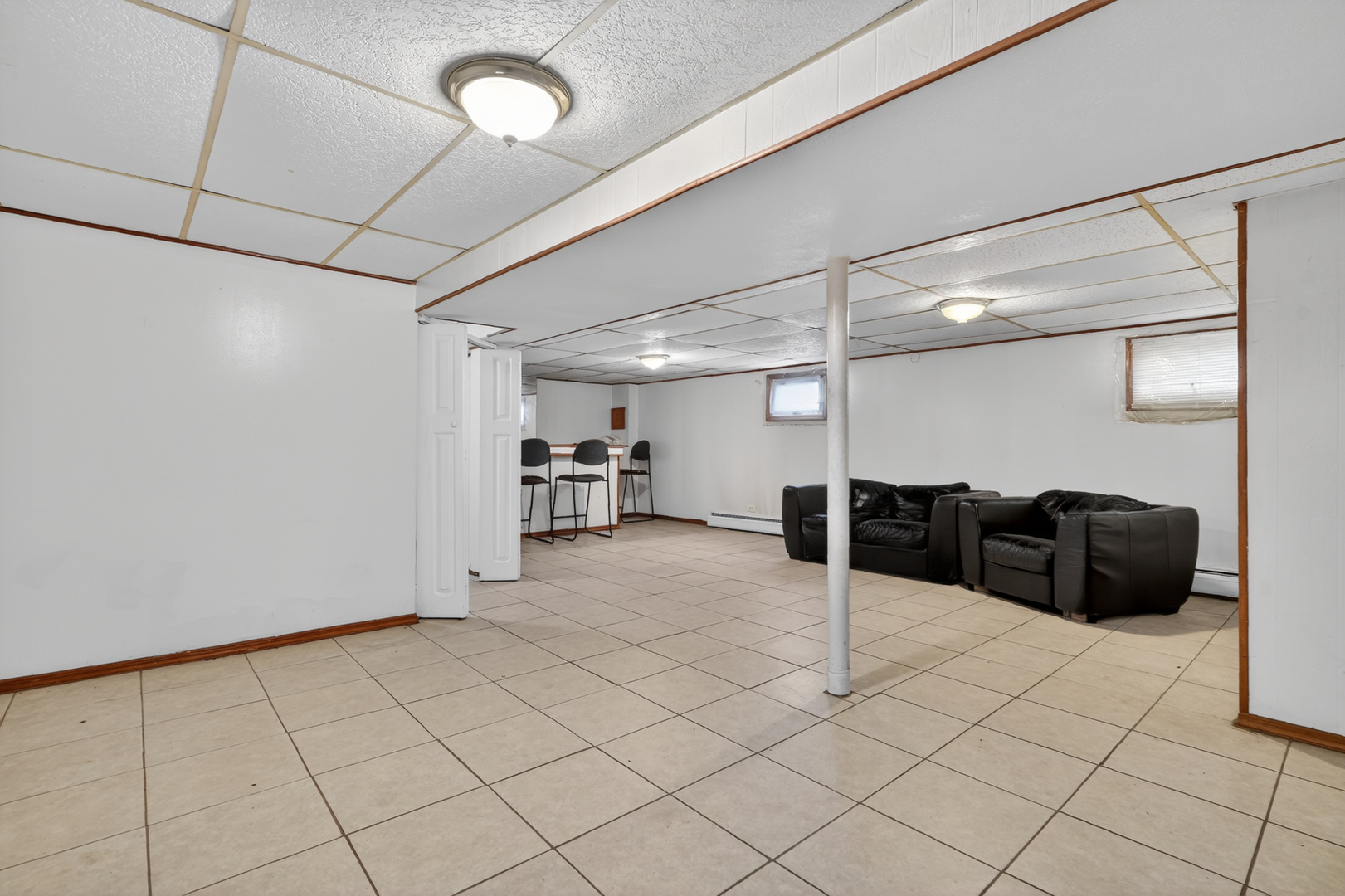4420 VERNON Avenue, Brookfield, IL 60513