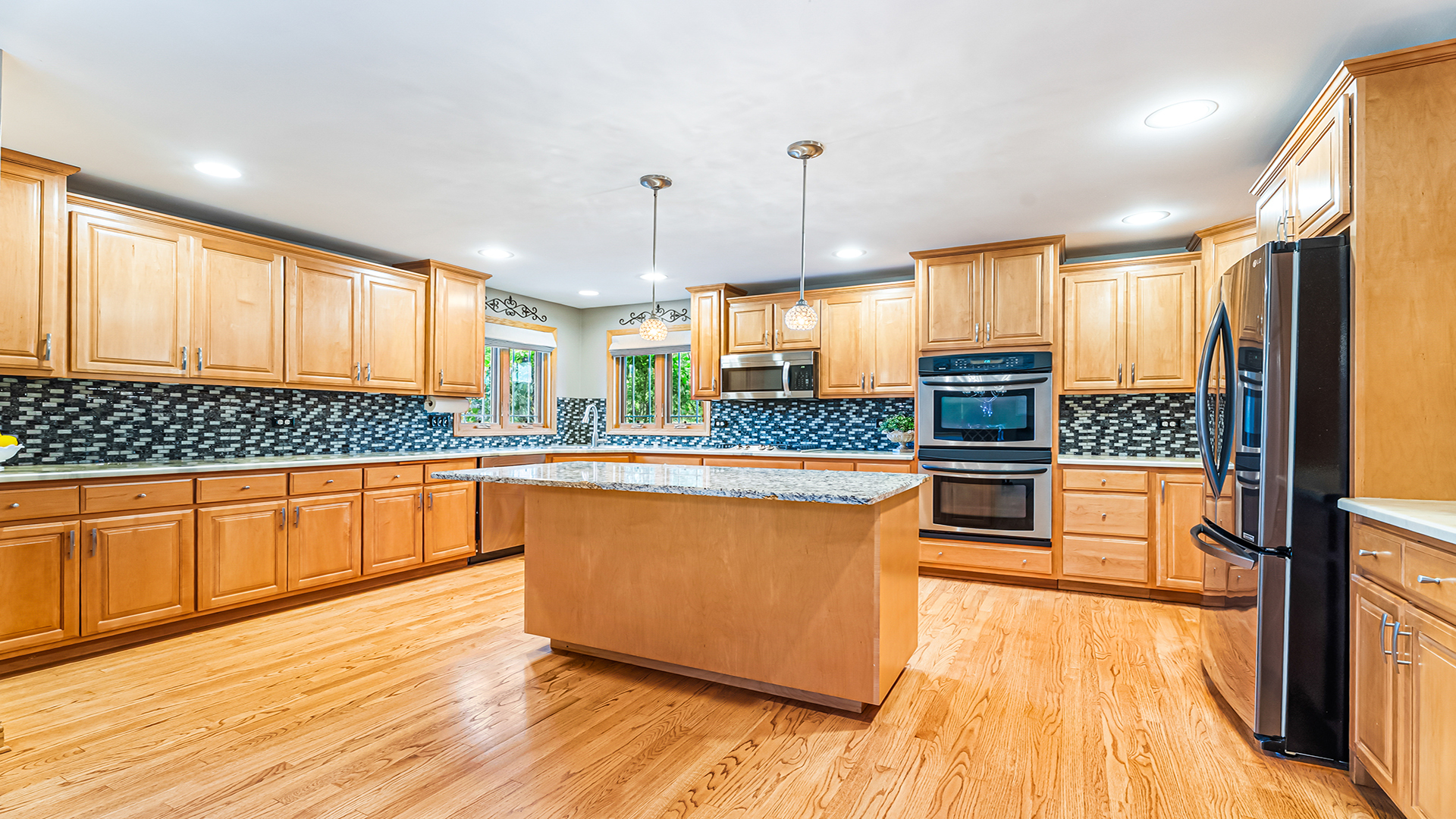 22043 EMILY Lane, Frankfort, IL 60423