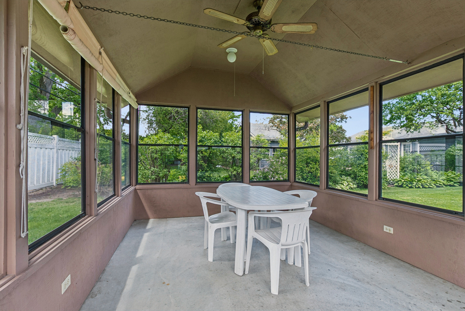 11624 S Ridgeland Avenue, Worth, IL 60482