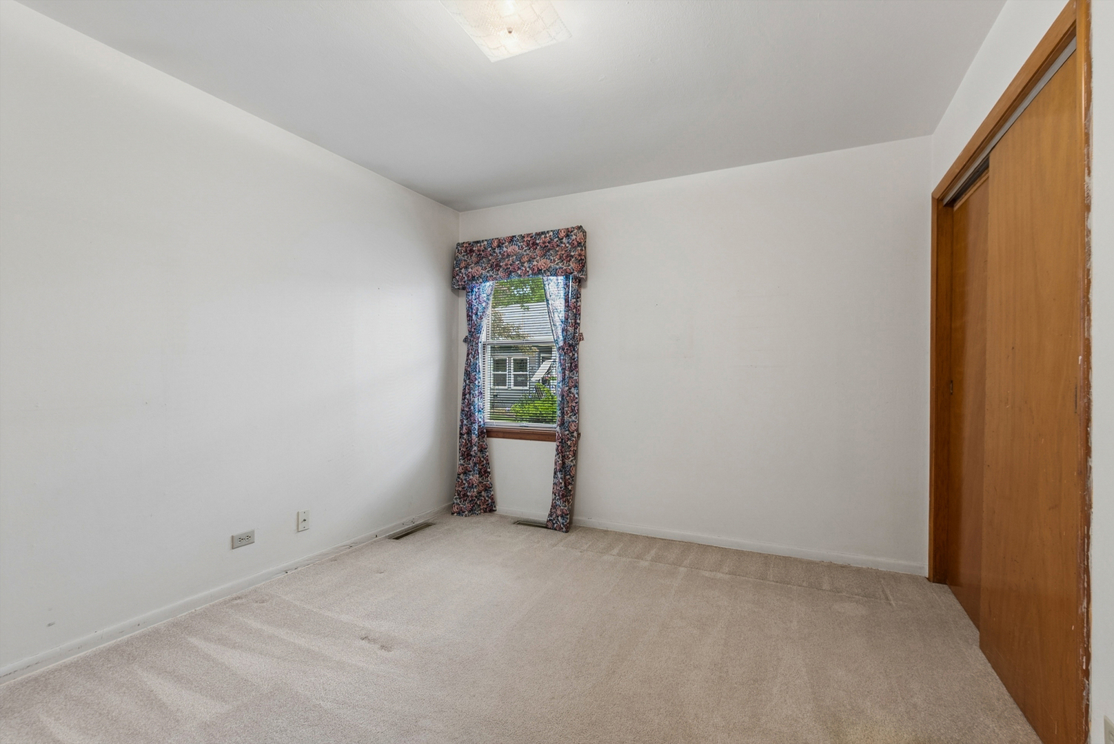 11624 S Ridgeland Avenue, Worth, IL 60482
