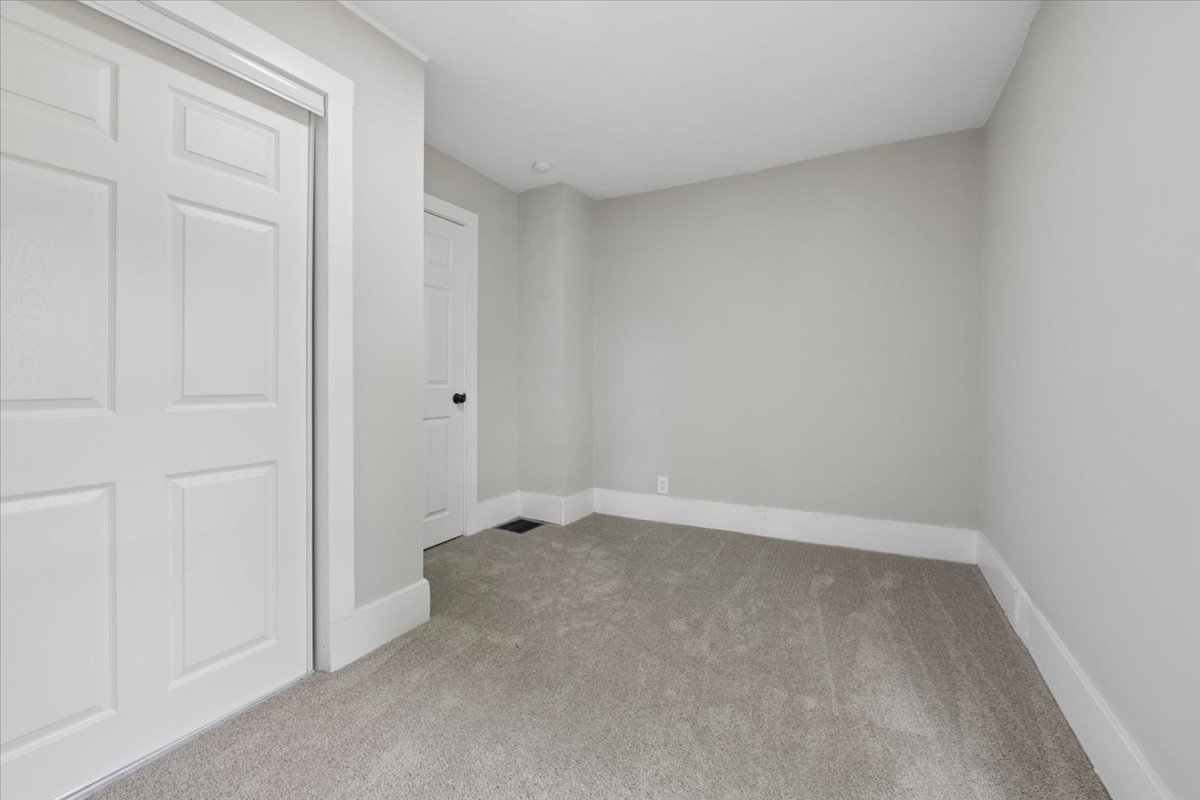 405 S Grant Street, Earlville, IL 60518
